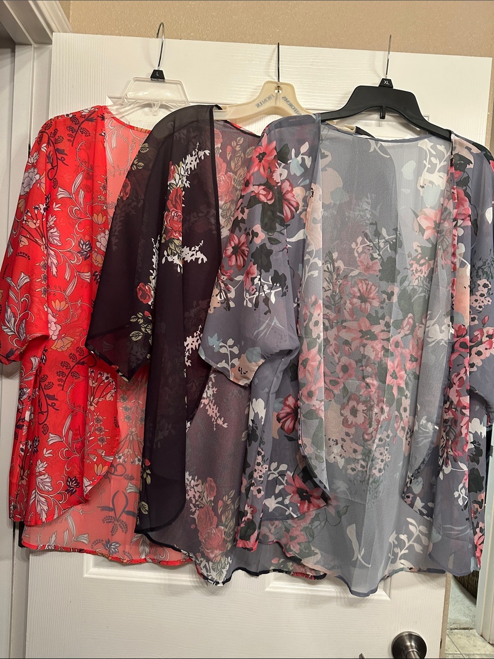 #47- Floral Sheer Kimono Cardigan - Lightweight Womenโs Cover-Up